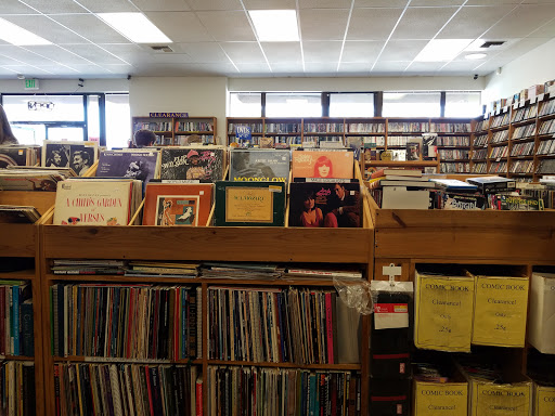 Book Store «Half Price Books», reviews and photos, 1321 SE Everett Mall Way, Everett, WA 98208, USA