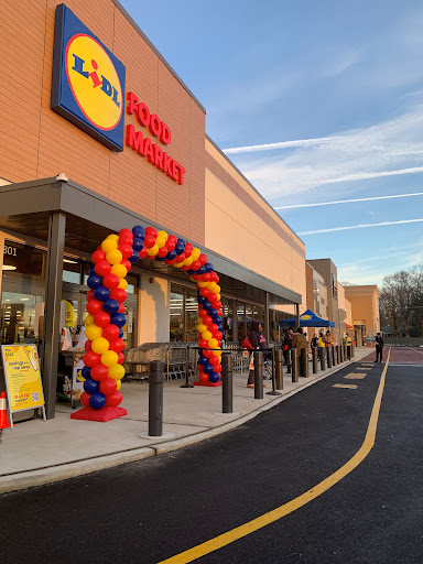 Shopping Mall «Collegetown Shopping Center», reviews and photos, 731 Delsea Dr, Glassboro, NJ 08028, USA