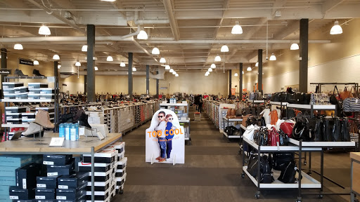 Shoe Store «DSW Designer Shoe Warehouse», reviews and photos, 4001 Factoria Square Mall SE, Bellevue, WA 98006, USA