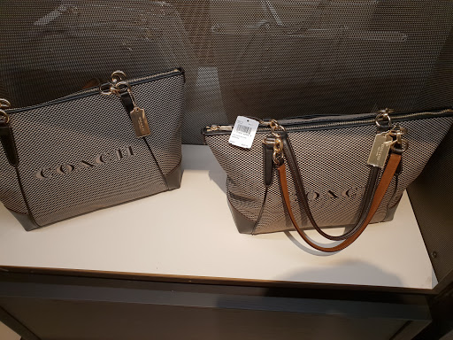 Store «Coach», reviews and photos, 8375 Arroyo Cir A059, Gilroy, CA 95020, USA