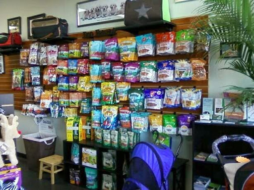 Pet Supply Store «Paw Prints Pet Supplies», reviews and photos, 1000 N Green Valley Pkwy, Henderson, NV 89074, USA