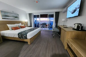 Hotel 39, Jamaica image
