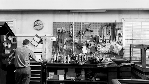 3025 Douglas Ave, Des Moines, IA 50310, USA