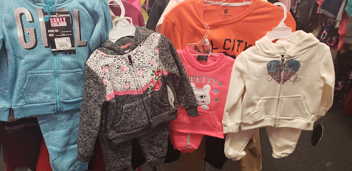 Shopping Mall «Sun Ray Shopping Center», reviews and photos, 2089 Old Hudson Rd, St Paul, MN 55119, USA