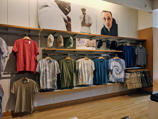 Clothing Store «Gap», reviews and photos, 7430 164th Ave NE, Redmond, WA 98052, USA
