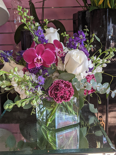 Florist «City Enchanted Gardens Florist», reviews and photos, 2246 W Taylor St, Chicago, IL 60612, USA