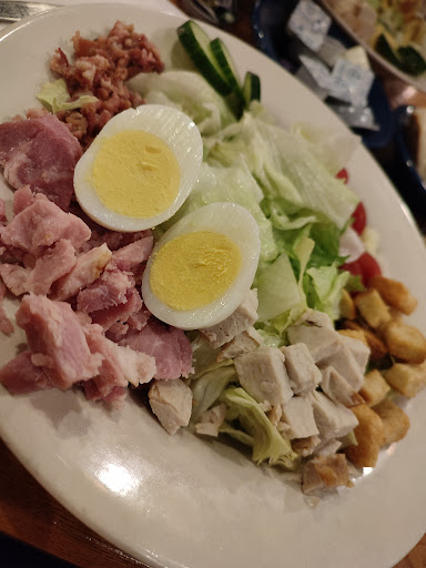 American Restaurant «Cracker Barrel Old Country Store», reviews and photos, 103 Paradise St, Manchester, TN 37355, USA