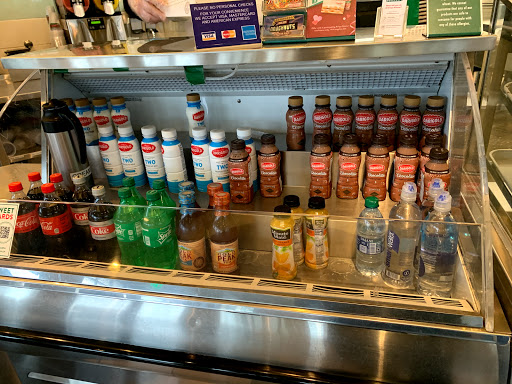 Bakery «Krispy Kreme Doughnuts», reviews and photos, 6210 E Lake Sammamish Pkwy SE, Issaquah, WA 98029, USA