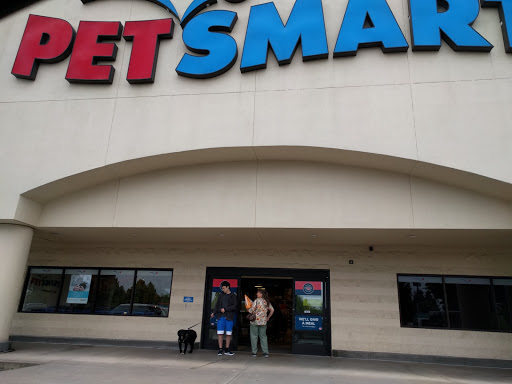 Pet Supply Store «PetSmart», reviews and photos, 9450 SE 82nd Ave, Portland, OR 97086, USA