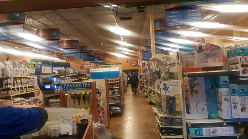 Pet Supply Store «PetSmart», reviews and photos, 1600 Marcus Ave, New Hyde Park, NY 11040, USA