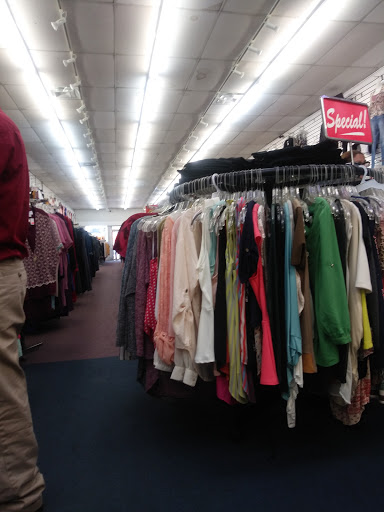 Shopping Mall «El Monte Mall», reviews and photos, 10933 Valley Mall #200, El Monte, CA 91731, USA