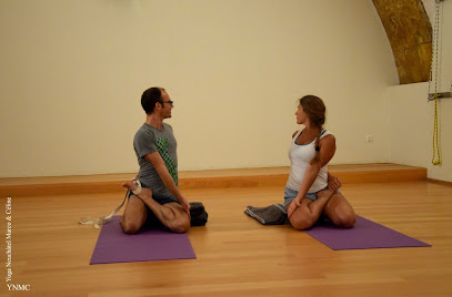 Yoga-Neuch Iyengar Yoga