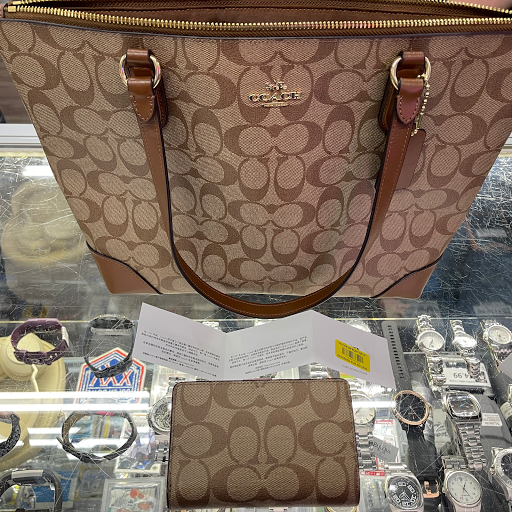 Pawn Shop «Big Dog Pawn & Jewelry of Murray», reviews and photos, 5805 State St, Murray, UT 84107, USA