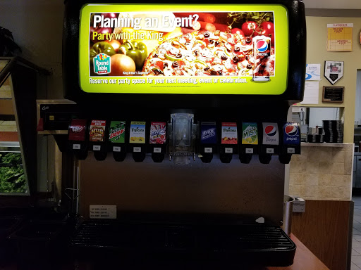 Pizza Restaurant «Round Table Pizza», reviews and photos, 3637 Mt Diablo Blvd, Lafayette, CA 94549, USA