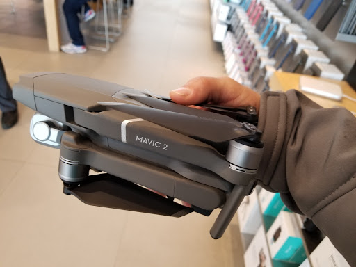 Computer Store «Apple Eton», reviews and photos, 28849 Chagrin Blvd, Woodmere, OH 44122, USA