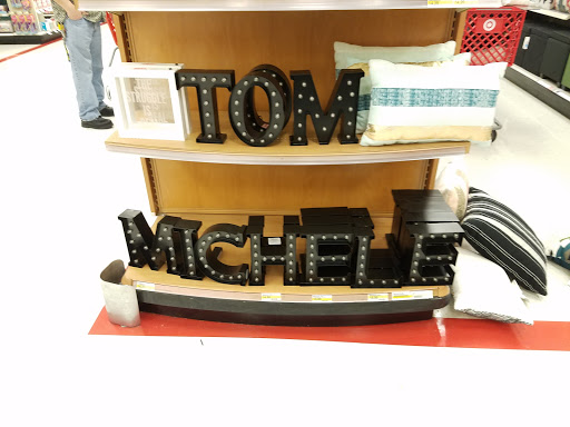 Department Store «Target», reviews and photos, 5901 Douglas Ave, Des Moines, IA 50322, USA