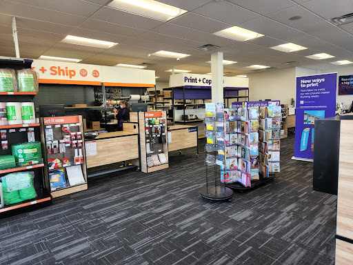 Print Shop «FedEx Office Print & Ship Center», reviews and photos, 47100 Community Plaza Suite 80, Sterling, VA 20164, USA