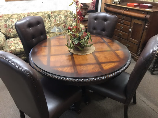 Used Furniture Store «Cobwebs Used Furniture», reviews and photos, 1008 Wappoo Rd, Charleston, SC 29407, USA