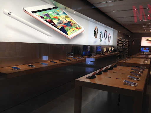 Computer Store «Apple Washington Square», reviews and photos, 9585 SW Washington Square Rd, Tigard, OR 97223, USA