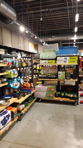 Outdoor Sports Store «REI», reviews and photos, 161 Town Square Pl, King of Prussia, PA 19406, USA
