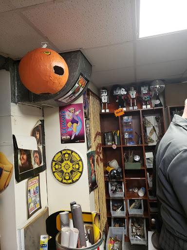 Thrift Store «All you need is thrift», reviews and photos, 148 W Hoffman Ave, Lindenhurst, NY 11757, USA