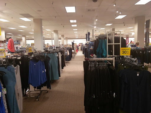 Shopping Mall «The Streets at SouthGlenn», reviews and photos, 6991 S Vine St, Centennial, CO 80122, USA