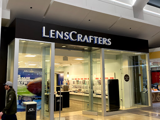 Eye Care Center «LensCrafters», reviews and photos, 1 Garden State Plaza Blvd, Paramus, NJ 07652, USA
