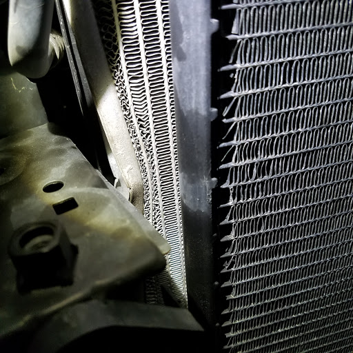 Auto Body Shop «Denver Auto Body & Paint», reviews and photos, 5601 E Colfax Ave, Denver, CO 80220, USA