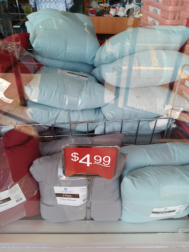 Department Store «Lot-less Closeouts», reviews and photos, 3155 Amboy Rd, Staten Island, NY 10306, USA