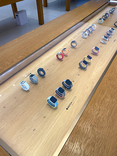 Computer Store «Apple Smith Haven», reviews and photos, 518 Smith Haven Mall, Lake Grove, NY 11755, USA