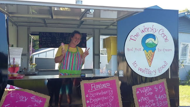 Reviews of The Wonky Cone Real Fruit Ice Cream in New Plymouth - Ice cream