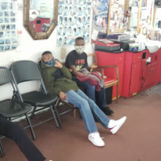 Barber Shop «Esquire Barber Shop», reviews and photos, 64 Colony Rd, Newport News, VA 23602, USA