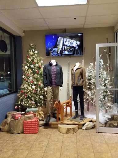 Outdoor Sports Store «Alpine Shop - Kirkwood, MO», reviews and photos, 440 N Kirkwood Rd, Kirkwood, MO 63122, USA