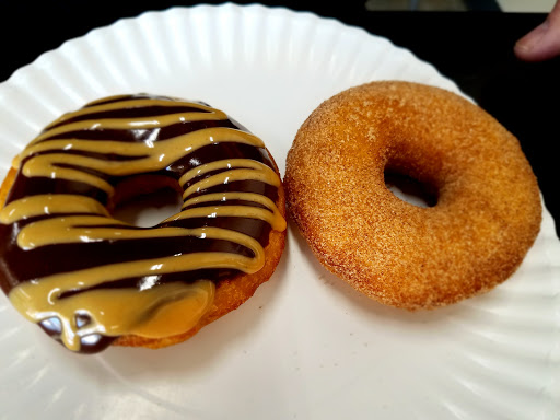 Donut Shop «The Donut Experiment Clearwater Beach», reviews and photos, 674 S Gulfview Blvd, Clearwater Beach, FL 33767, USA