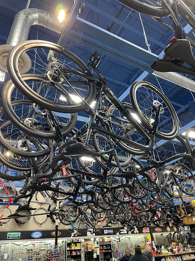Bicycle Store «Bicycle Centres of Everett», reviews and photos, 4707 Evergreen Way, Everett, WA 98203, USA