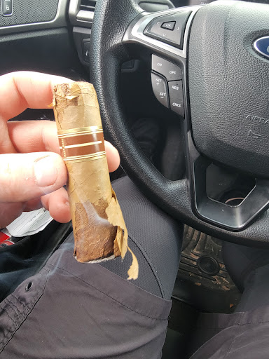 Tobacco Shop «Broadleaf Tobacco», reviews and photos, 487 Ritchie Hwy #101, Severna Park, MD 21146, USA