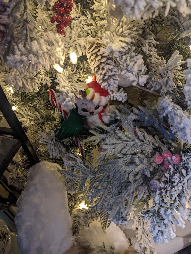 Florist «Post Road English Garden», reviews and photos, 1105 N Post Rd, Indianapolis, IN 46219, USA