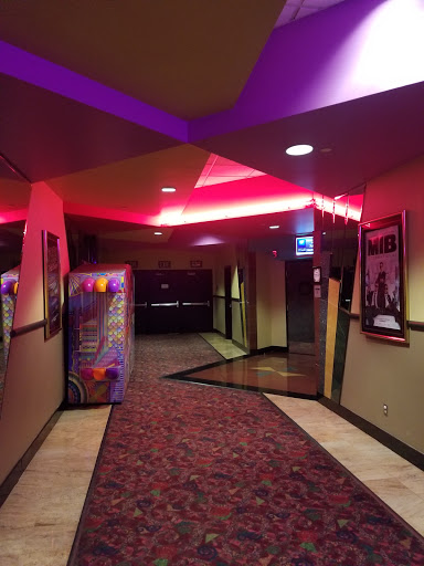 Movie Theater «Edwards Kaleidoscope 10», reviews and photos, 27741 Crown Valley Pkwy, Mission Viejo, CA 92692, USA