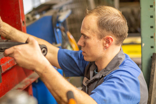 Auto Repair Shop «Complete Automotive», reviews and photos, 273 Tank Farm Rd, San Luis Obispo, CA 93401, USA