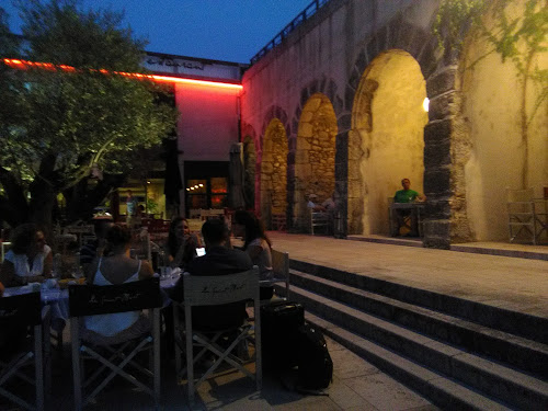 Place Des Oliviers à Montélimar