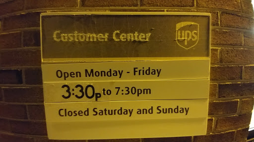 Shipping and Mailing Service «UPS Customer Center», reviews and photos, 92 Industrial Park Dr, Dover, NH 03820, USA