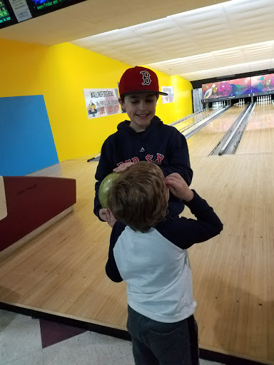 Bowling Alley «Wallingford Bowl», reviews and photos, 980 N Colony Rd, Wallingford, CT 06492, USA