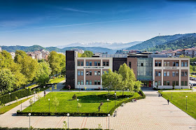 Американски Университет в България