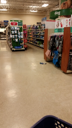 Pet Supply Store «PetSmart», reviews and photos, 1386 Atwood Ave, Johnston, RI 02919, USA