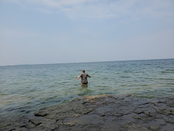 Foto von Fossil Ledges Beach - beliebter Ort unter Entspannungskennern