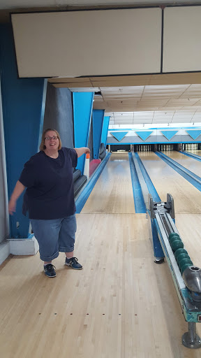 Bowling Alley «Old Town Bowling Center», reviews and photos, 156 Center St, Old Town, ME 04468, USA