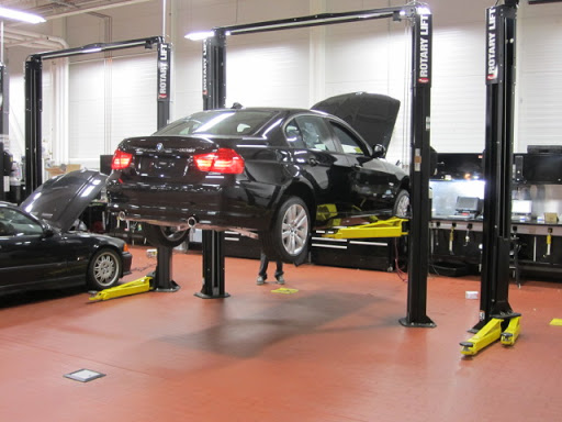 BMW Dealer «Herb Chambers BMW of Sudbury», reviews and photos, 128 Boston Post Rd, Sudbury, MA 01776, USA