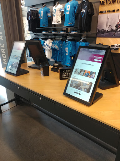 Sportswear Store «Nike», reviews and photos, 1261 Woodward Ave, Detroit, MI 48226, USA