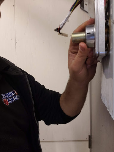 Locksmith «GiddyUp locksmith llc», reviews and photos, 930 N Belt Line Rd #110, Irving, TX 75061, USA