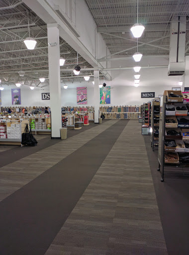 Shoe Store «DSW Designer Shoe Warehouse», reviews and photos, 840 Ernest W Barrett Pkwy NW, Kennesaw, GA 30144, USA